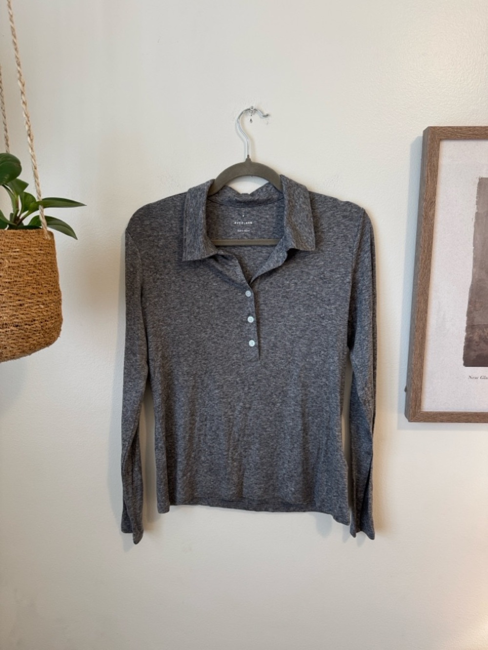 Everlane The Henley in Butterluxe, Heather Charcoal, Sz M